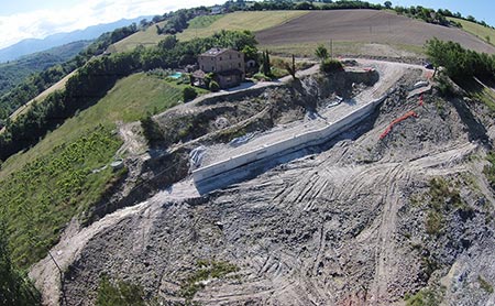 Impresa di movimento terra Urbino